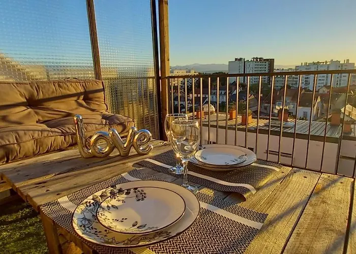 La Dolce -t2 52m2- Dernier Etage- Terrasse-parking-wifi Fibre