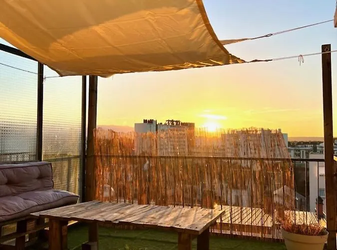 La Dolce -t2 52m2- Dernier Etage- Terrasse-parking-wifi Fibre *