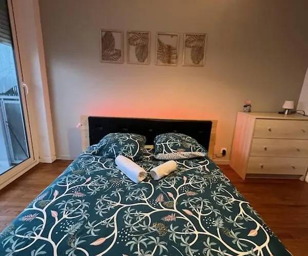 La Dolce -t2 52m2- Dernier Etage- Terrasse-parking-wifi Fibre Apartamento Tarbes