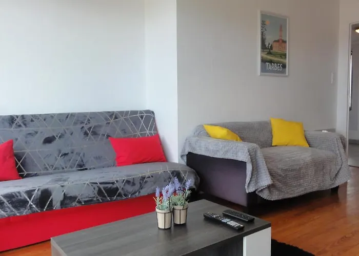 La Dolce -t2 52m2- Dernier Etage- Terrasse-parking-wifi Fibre Tarbes
